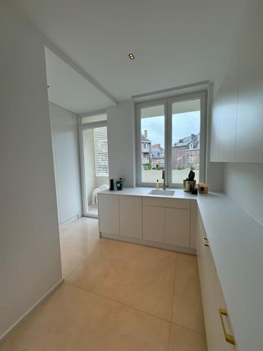 Appartement Neuf En Plein Centre 나무르 외부 사진